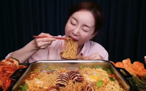 超市试吃大胃王（大胃王吃遍）