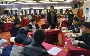 初次面试自我介绍 自主招生面试自我介绍