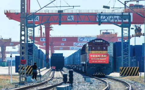 中欧班列累计开行破万列（中欧班列2021年开行数据）