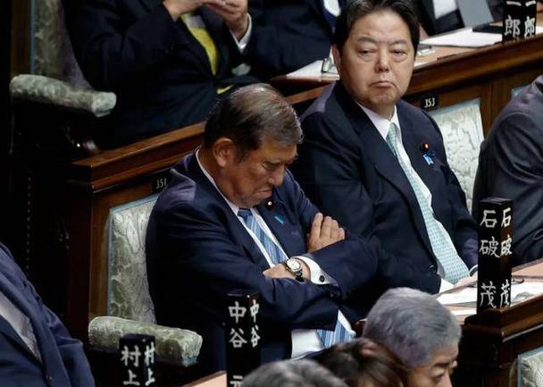 林芳正内阁推迟修宪聚焦经济安全的简单介绍